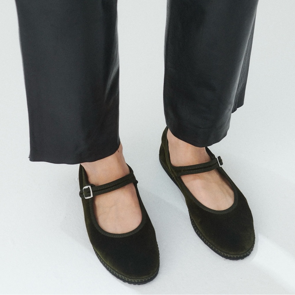 NWT ViBi Venezia Women's Mary Jane Velvet Ballet Flats Bottiglia Olive 40 EU, 10 - Picture 6 of 8